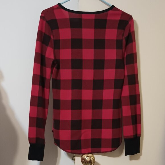 EUC ~ Old Navy Women’s Cozy Buffalo Plaid Thermal Waffle Top (Size:  Large) - Picture 2 of 7
